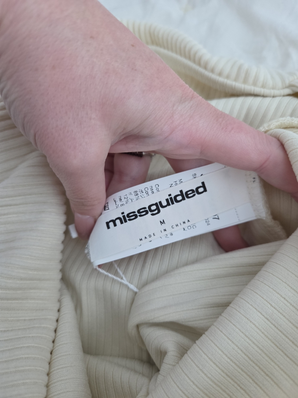 Missguided + Cream Ribbed Off-Shoulder Top - Picture 5 of 7